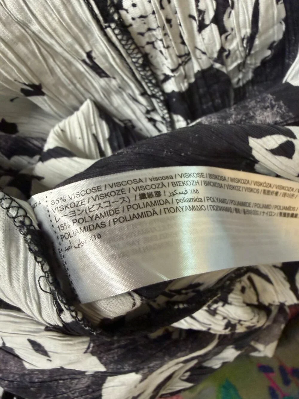 MNG Mango Willow Side Cut Out Maxi Dress Crinkle Floral Black Gray 4 - Picture 11 of 12
